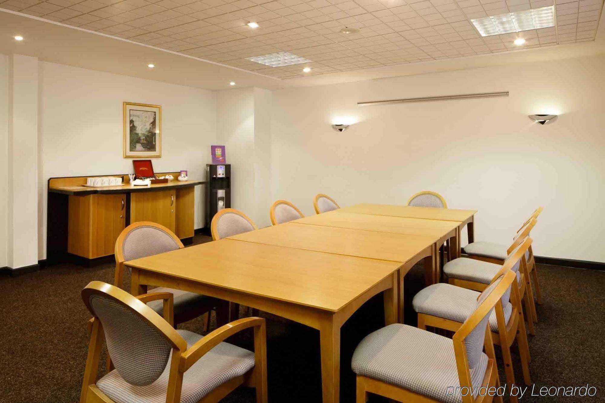 Ibis Lincoln Otel North Hykeham Dış mekan fotoğraf